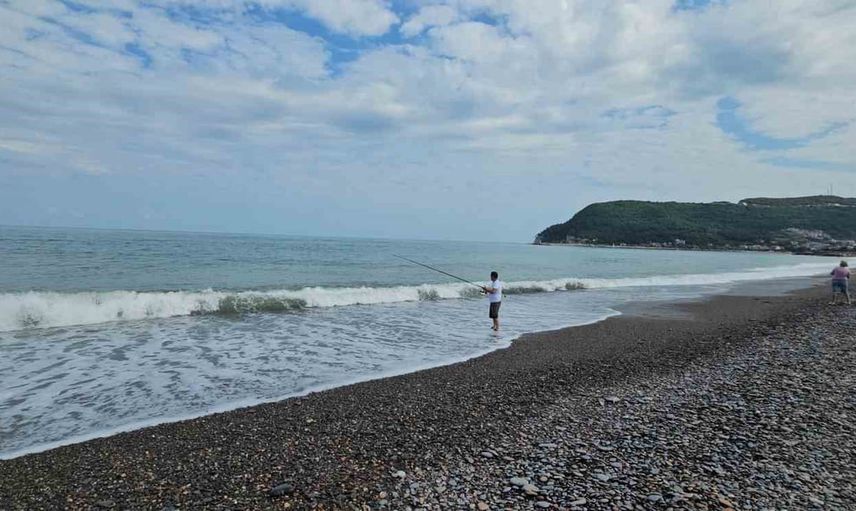 Balık sezonunun müjdesi: Karadeniz kıyılarında oltalar bereketi