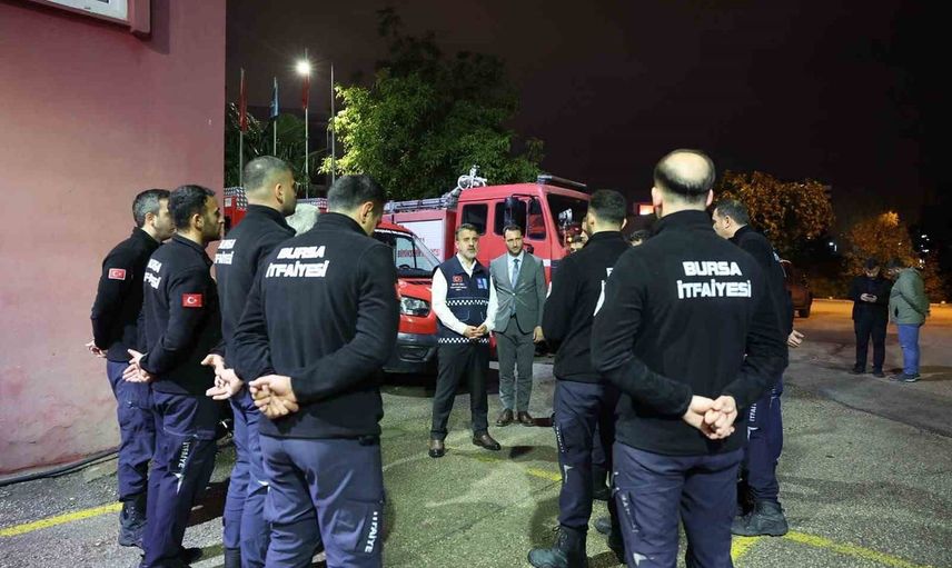 Bursa'da yağışla mücadele: bin 126 personel ve 439 araç sahada