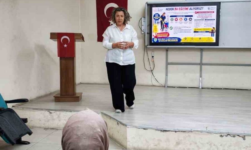 Sarıgöl'de okul yardımcılarına 8 saatlik iş güvenliği eğitimi