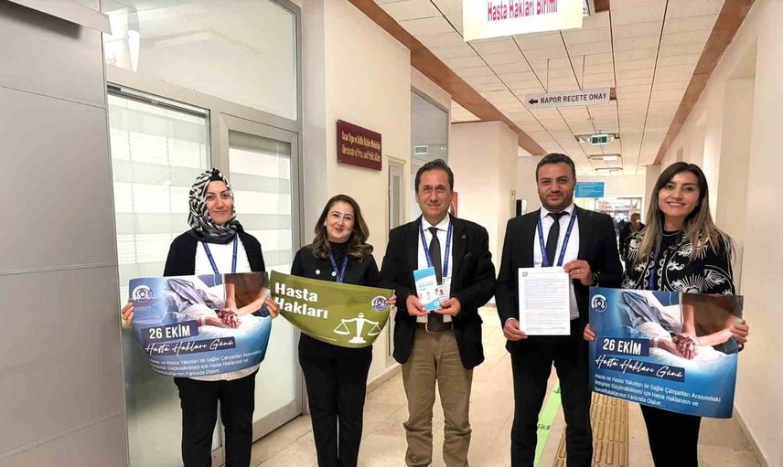Hasta haklarının odağa alındığı gün: ERÜ hastanelerinde bilgilendirme standı
