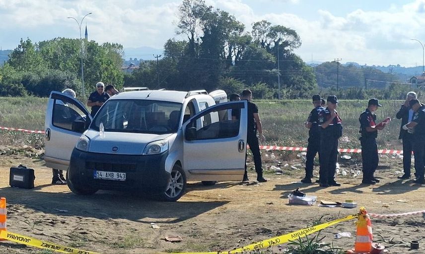 Kocaali Kadınlar Plajı mevkiinde muhtarın aracında ölü bulundu