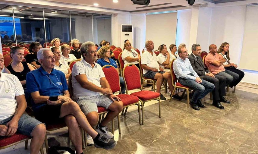 Marmaris'te 'İzmarit Savaşçıları' sessiz kirliliğe karşı göreve başladı