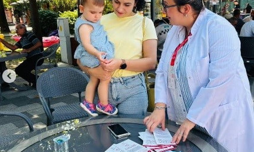 Güvenilir bilgi vurgusuyla Gölyaka'da aşı standı açıldı