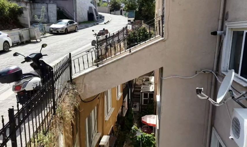 Şile'de üzerinden yol geçen bina sakinleri farklı değerlendirdi