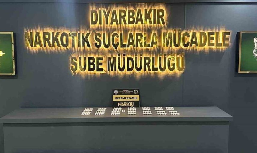 Diyarbakır'da eş zamanlı operasyonlarda büyük miktarda uyuşturucu ele geçirildi