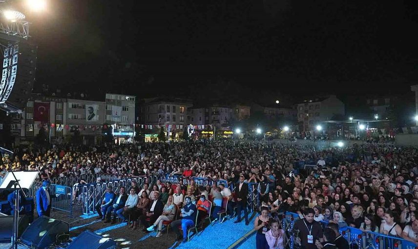 Sancaktepe 3. kültür sanat festivali coşkuyla başladı