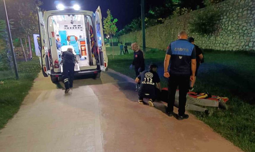 Battalgazi'de scooterdan düşen vatandaşa zabıta ve güvenlikten hızlı müdahale