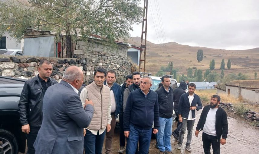 Kırsal öncelikler sahada tespit edildi: Sarıkamış kaymakamı üç köyde vatandaşlarla buluştu