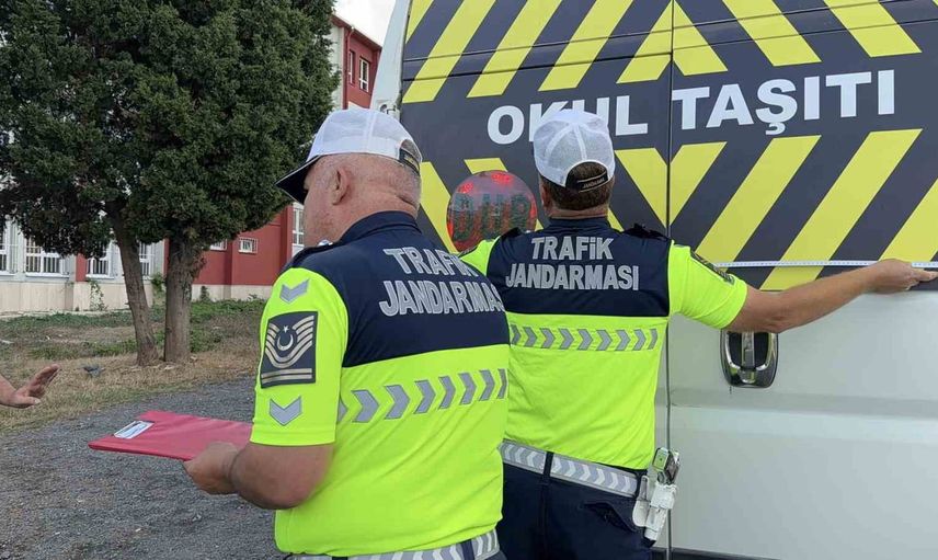 Jandarmadan okulların ilk gününde kapsamlı servis denetimi
