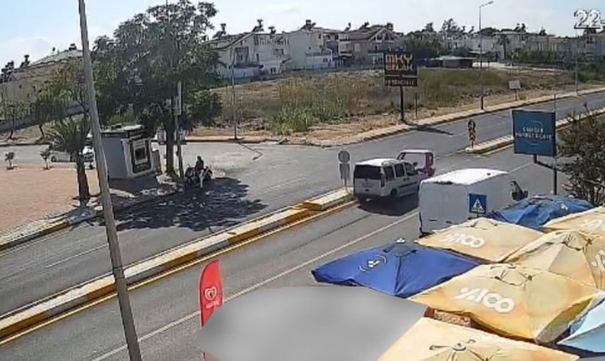 Serik'te caddede çarpışma: 3 tekerlekli motosiklet sürücüsü yaralandı