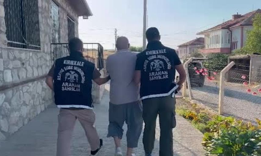 Sahte otel kayıtlarıyla izini gizlemeye çalışan firari annesinin evinde yakalandı