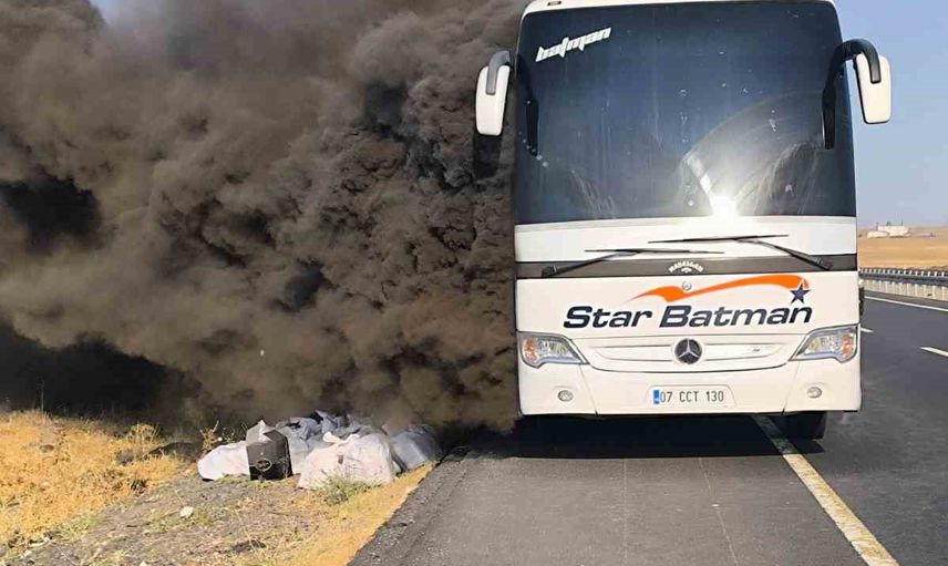 Siverek'te alev alan yolcu otobüsünde sürücünün hızlı müdahalesi faciayı önledi