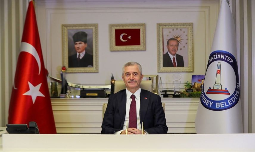 Tahmazoğlu'ndan üniversiteli gençlere 1 milyar liralık nakdi destek