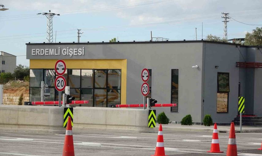 Çeşmeli-Kızkalesi otoyolu açıldı, Mersin'de seyahat süreleri 18 dakikaya indi