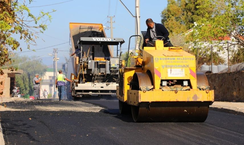 Bodrum'da dört mahallede yol ağını güçlendirme çalışmaları devam ediyor