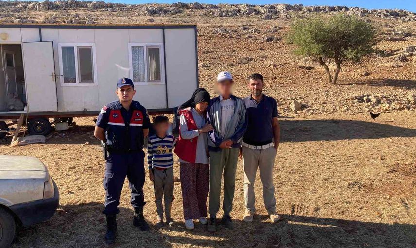 Kayıp 17 yaşındaki genç Korkuteli'de jandarma, JASAT ve AFAD ekiplerince bulundu