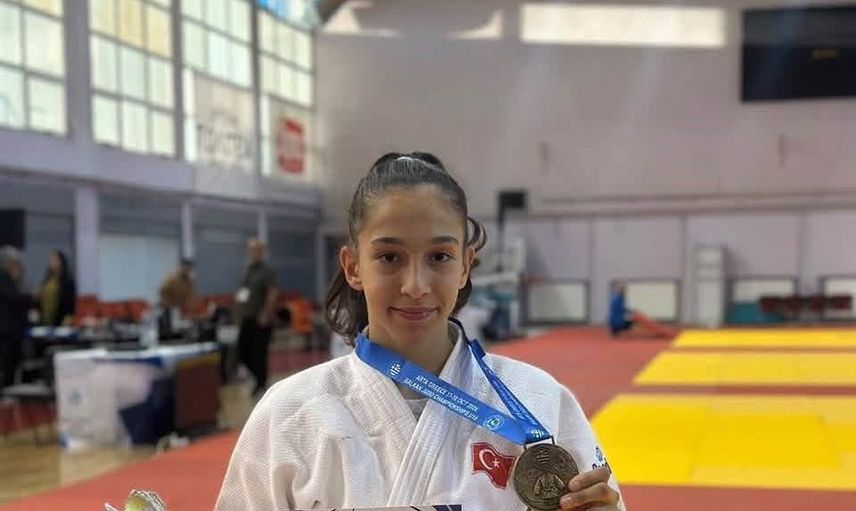 Düzceli judocu Erva Eren'den Yunanistan'da Balkan zaferi