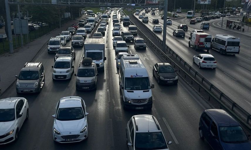 Bursa’da eğitim yılı başladı, sabah trafiği beklenenden sakindi