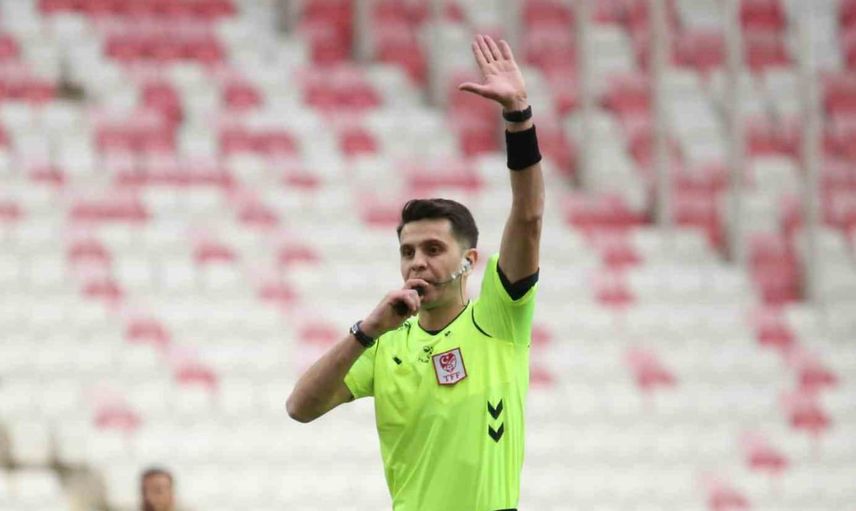 Erken şoka rağmen sivasspor, manaj ile eşitliği yakaladı