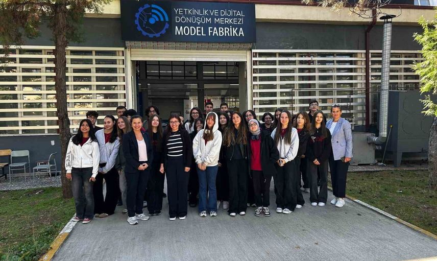 Öğrenciler Eskişehir Model Fabrika'da yalın üretimi yerinde öğrendi
