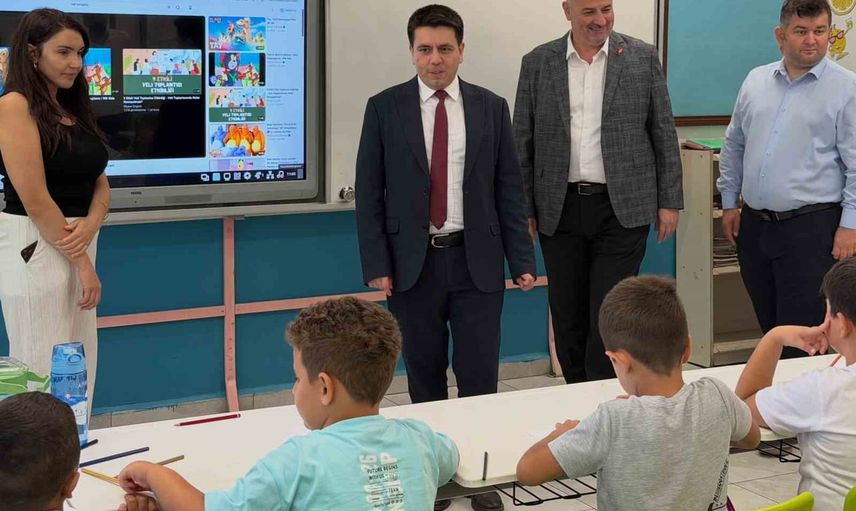 Çilimli liderleri uyum haftasında köy okullarında öğrencilerle buluştu