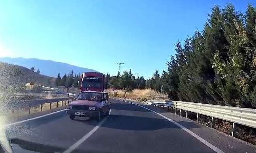 Virajda hatalı sollama son anda kazayı önledi