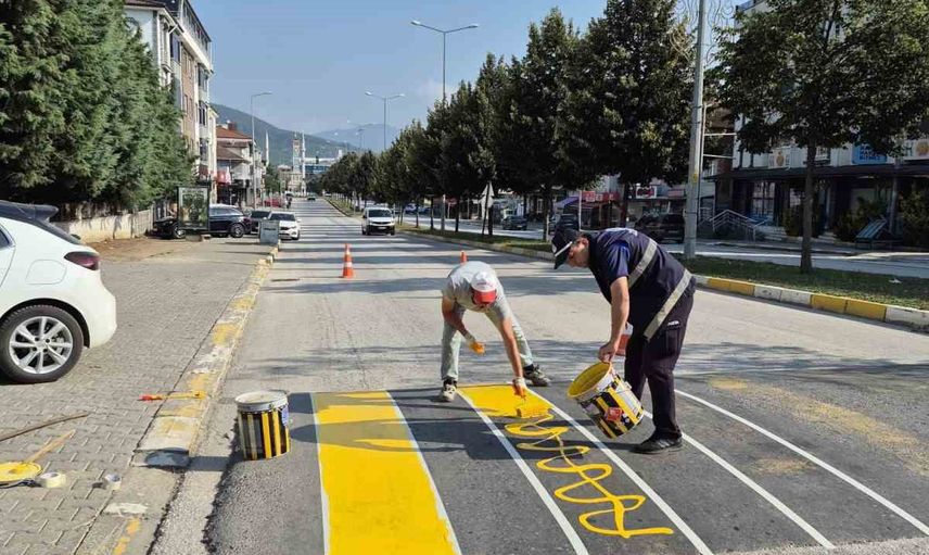 Cumayeri'nde yol seferberliği: sokaklar baştan sona yenileniyor