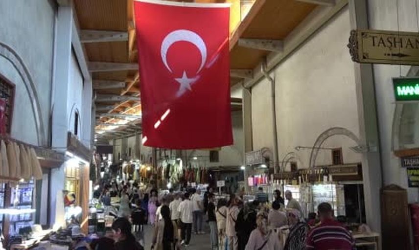 Esnafın yüzü gülüyor: Bakırcılar Çarşısı ve Kapalı Çarşı yeniden canlandı