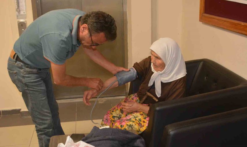 Ayvalık ve Gömeç'te Yangın: Tahliyeler Devlet Korumasında