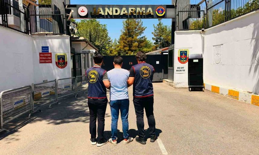 Jandarma timleri Diyarbakır'da 113 zanlıyı adli makamlara teslim etti