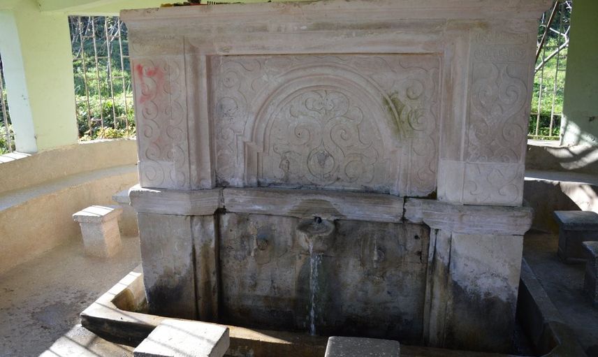 Çayır Ahşap Camii'nin şadırvanı özgün dokusuna kavuşturuluyor