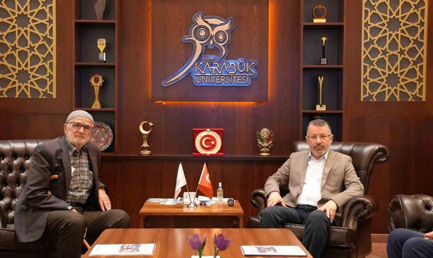 Şehit Nuri Özcan'ın babası üniversitede hatıra sohbeti için Rektör Kırışık'ı ziyaret etti
