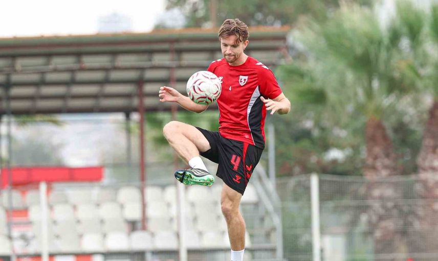 Samsunspor çift idmanla Başakşehir sınavına hazırlanıyor