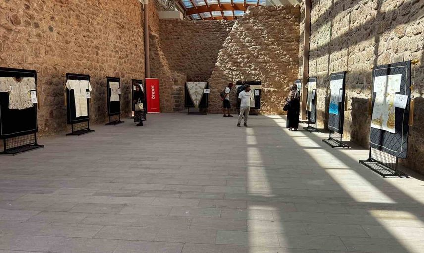 İshak Paşa Sarayı'nda dualı gömlekler geçmişin manevi izlerini taşıdı