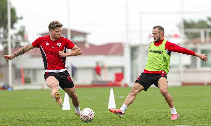 Samsunspor, Erzurumspor sınavına uzun paslarla hazırlanıyor