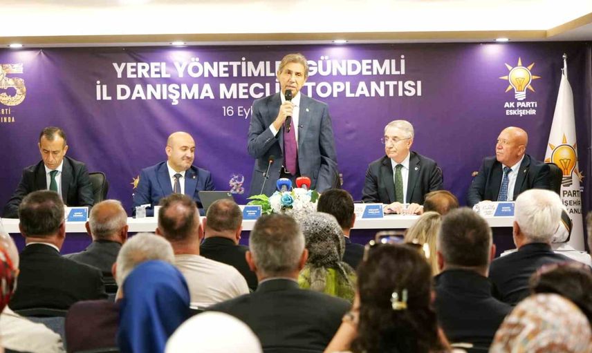 Eskişehir'de yerel yönetimler stratejileri masaya yatırıldı