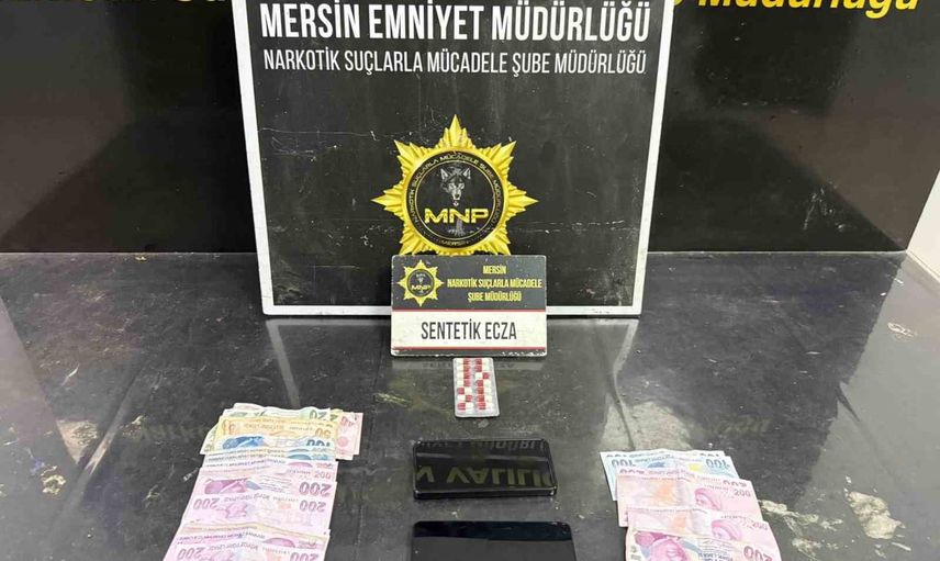 Mersin'de üç ilçeyi kapsayan operasyon: sokak satıcılarına 3 tutuklama