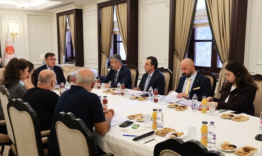 Adalet arayışındaki ailelerle bakanlıkta yol haritası görüşmesi