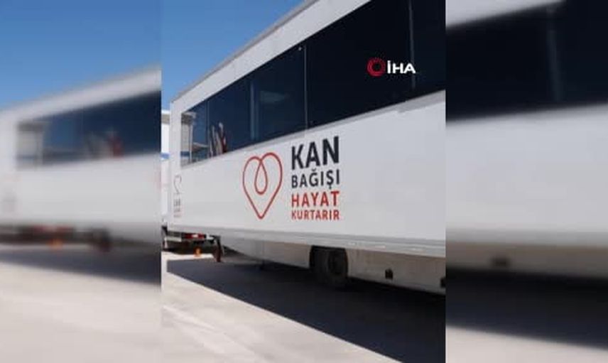 Bakan Çiftçi Kızılay'a kan bağışında bulundu