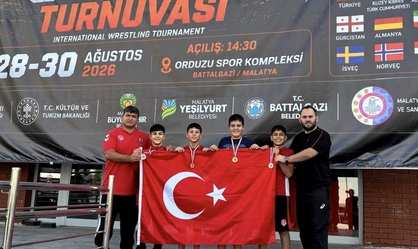 Minik minderde uluslararası başarı: Yunusemre'nin 4 madalyası