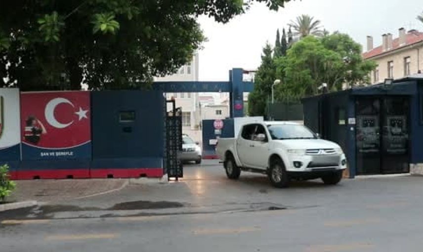 Mersin'de jandarma operasyonunda 10,87 milyon liralık kaçak dolgu ve estetik malzemesi ele geçirildi