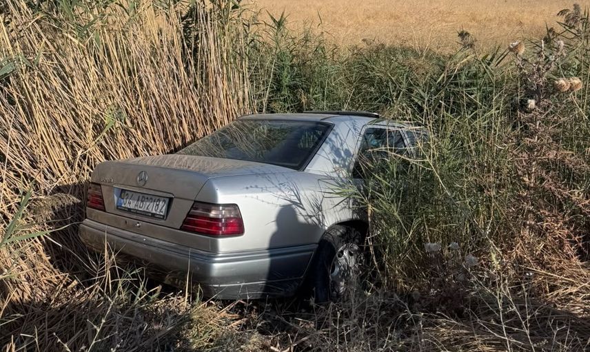Gölbaşı yakınlarında iki otomobil çarpıştı, iki sürücü hafif yaralandı