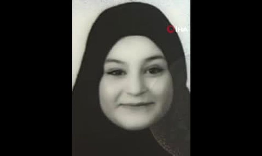 İlkokul bahçesinde bıçaklanan kadın hayatını kaybetti