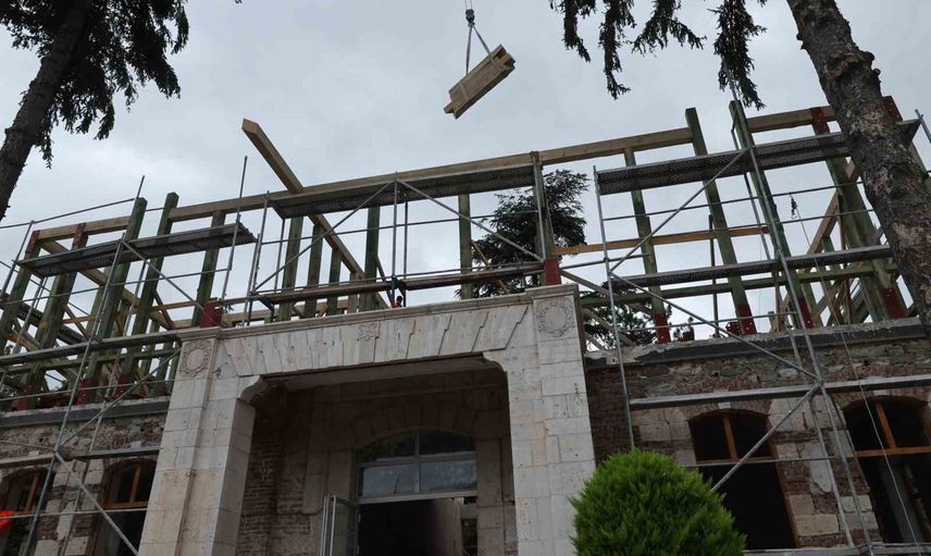 Tokat belediye başkanlık binası ileri mühendislik uygulamalarıyla restore ediliyor