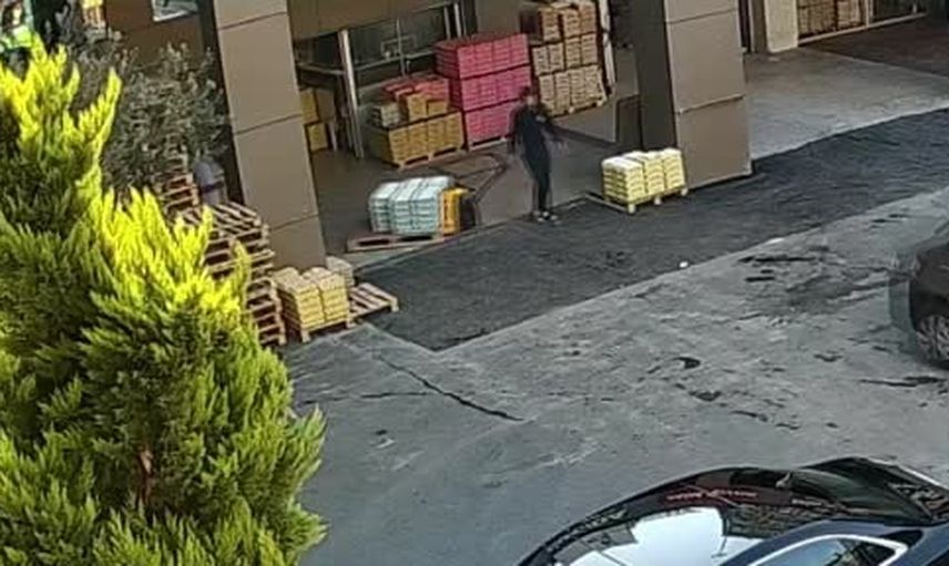 Bayrampaşa otoparkında jammer ile kilit engellendi, 200 bin lira çalındı