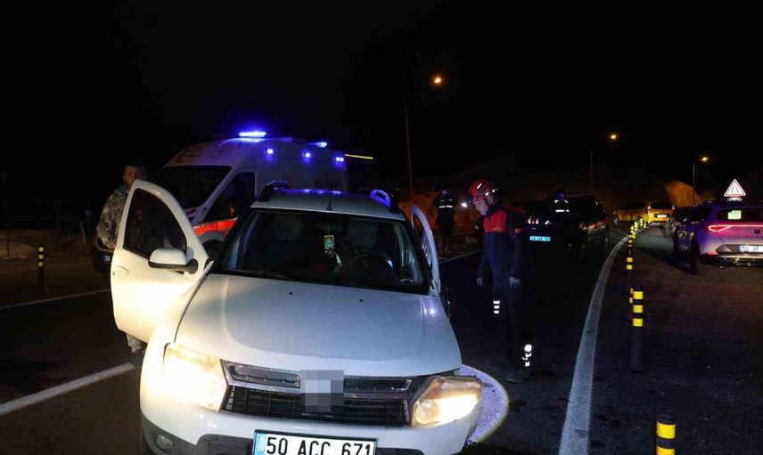 Nevşehir'de hatalı sollama sonucu 3'ü Çinli 5 kişi yaralandı