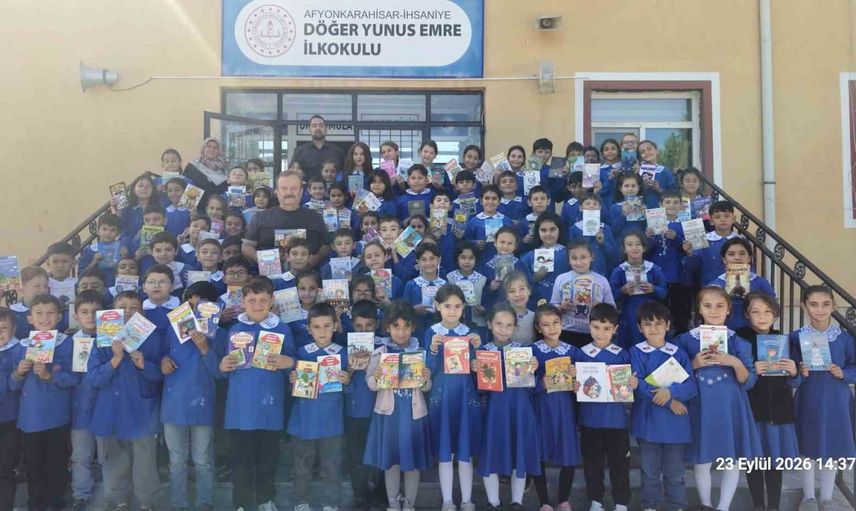 Kitapla ulaşılan 348 okul: küçük eller büyük umutlar taşıyor