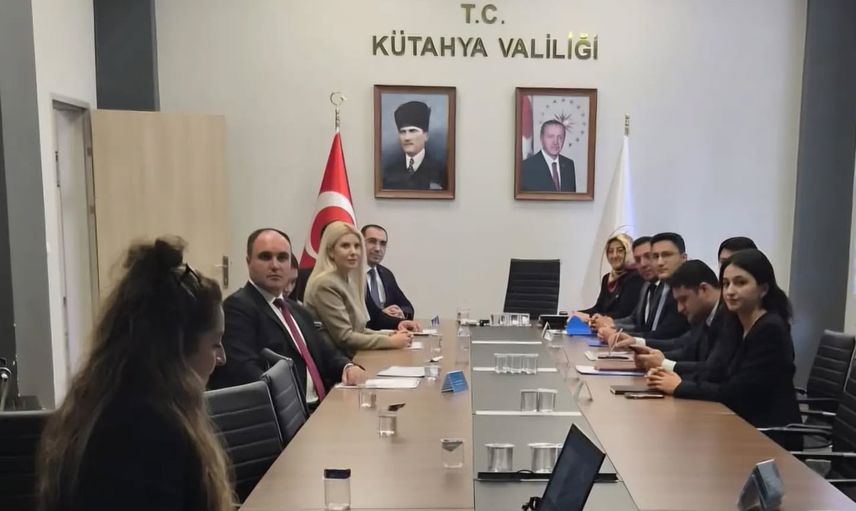 Kütahya'da dijital gönüllülükte yeni dönem: 'İyilik Var' sahneye çıktı