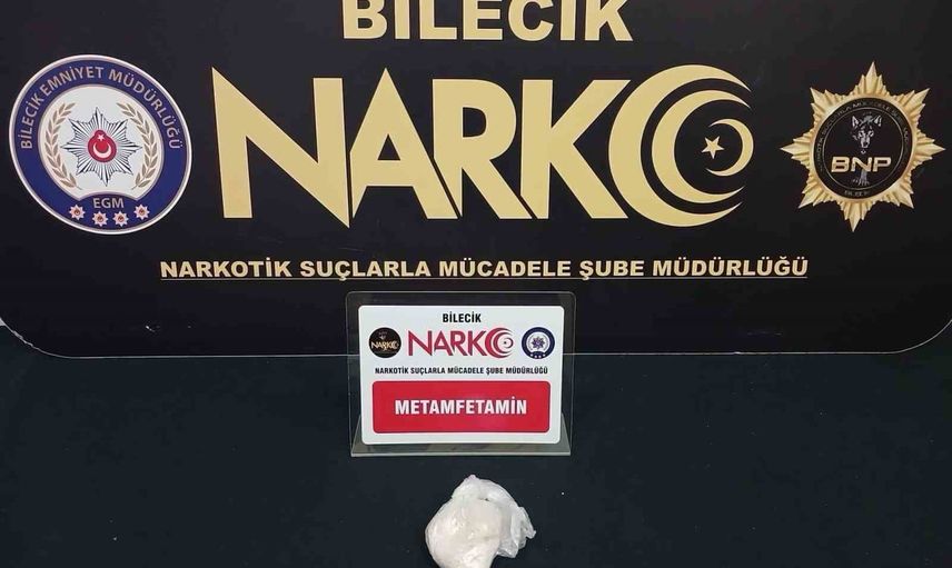 Bilecik'te narkotik operasyonunda bir kişinin üzerinde metamfetamin bulundu