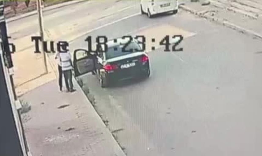 Görüntüler ortaya çıktı: Şahinbey'de milletvekili Melih Meriç'in bıçaklandığı anlar